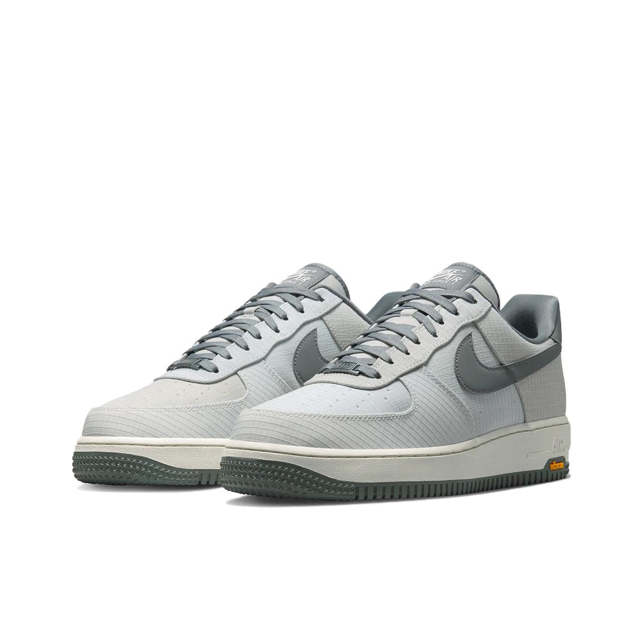 حذاء نايك إير فورس 1 منخفض الا - مراجعة Nike Shoes Air Force 1 وسعره