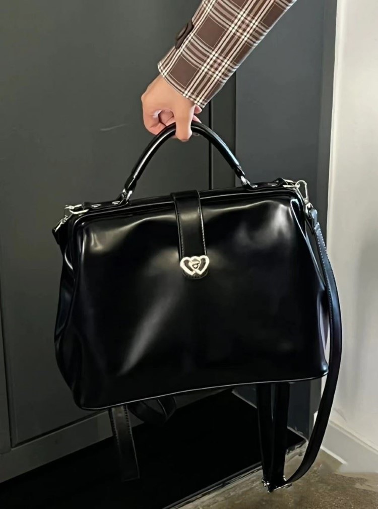 حقيبة ظهر كلاسيكية سوداء Y2k M - مراجعة Leather Backpack Vintage وسعره